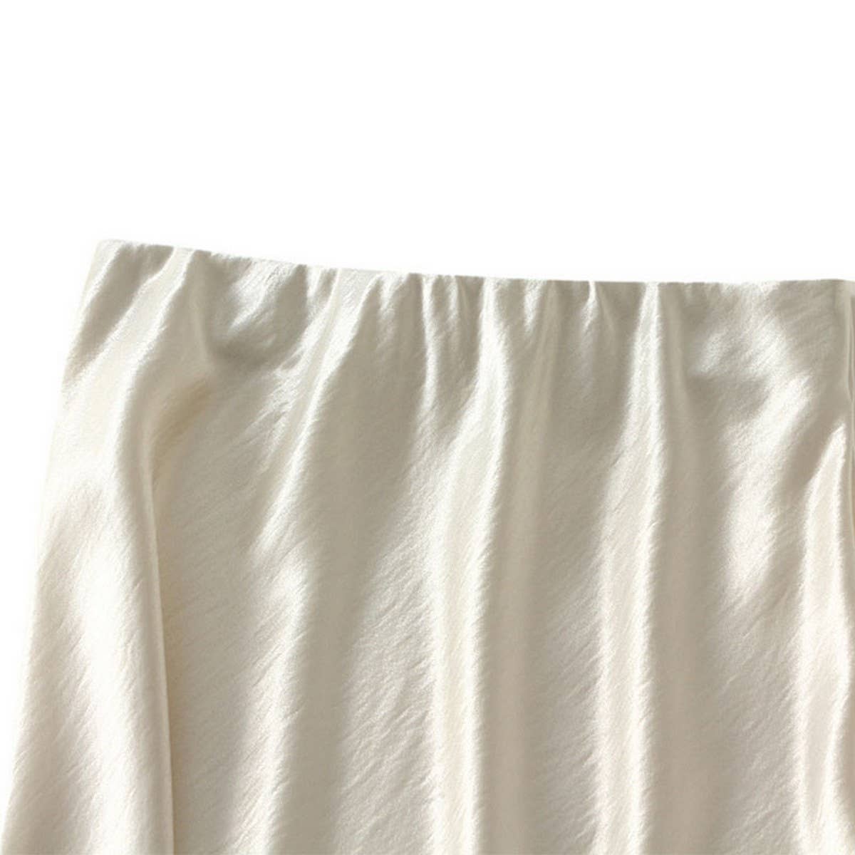 ELEGANT PLEATED SATIN FISHTAIL SKIRT