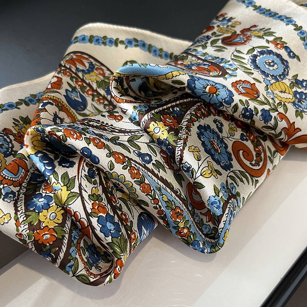100% Silk Floral Scarf, Square, Versatile, Gift_CWASC0544