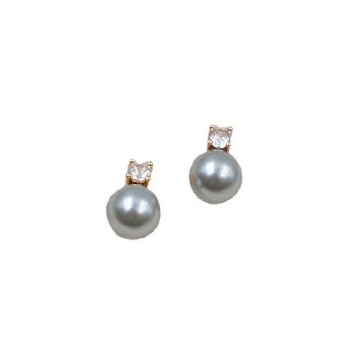DELICATE AND SWEET PEARL NECKLACE AND EARRINGS SET