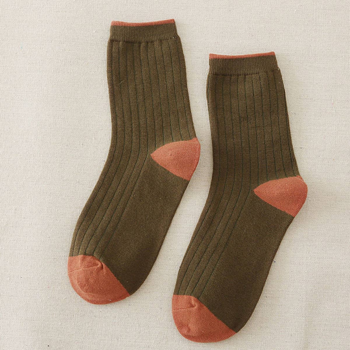WOMEN SOLID COLOR MATCHING SOCKS
