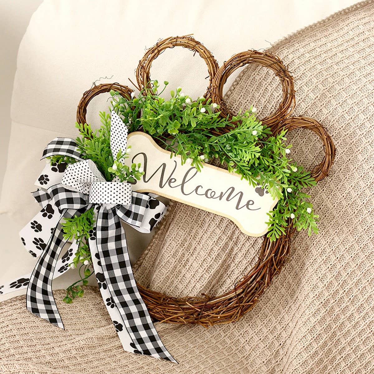 Cute Dog Paw Artificial Green Wreath Decor_CWAJE05355