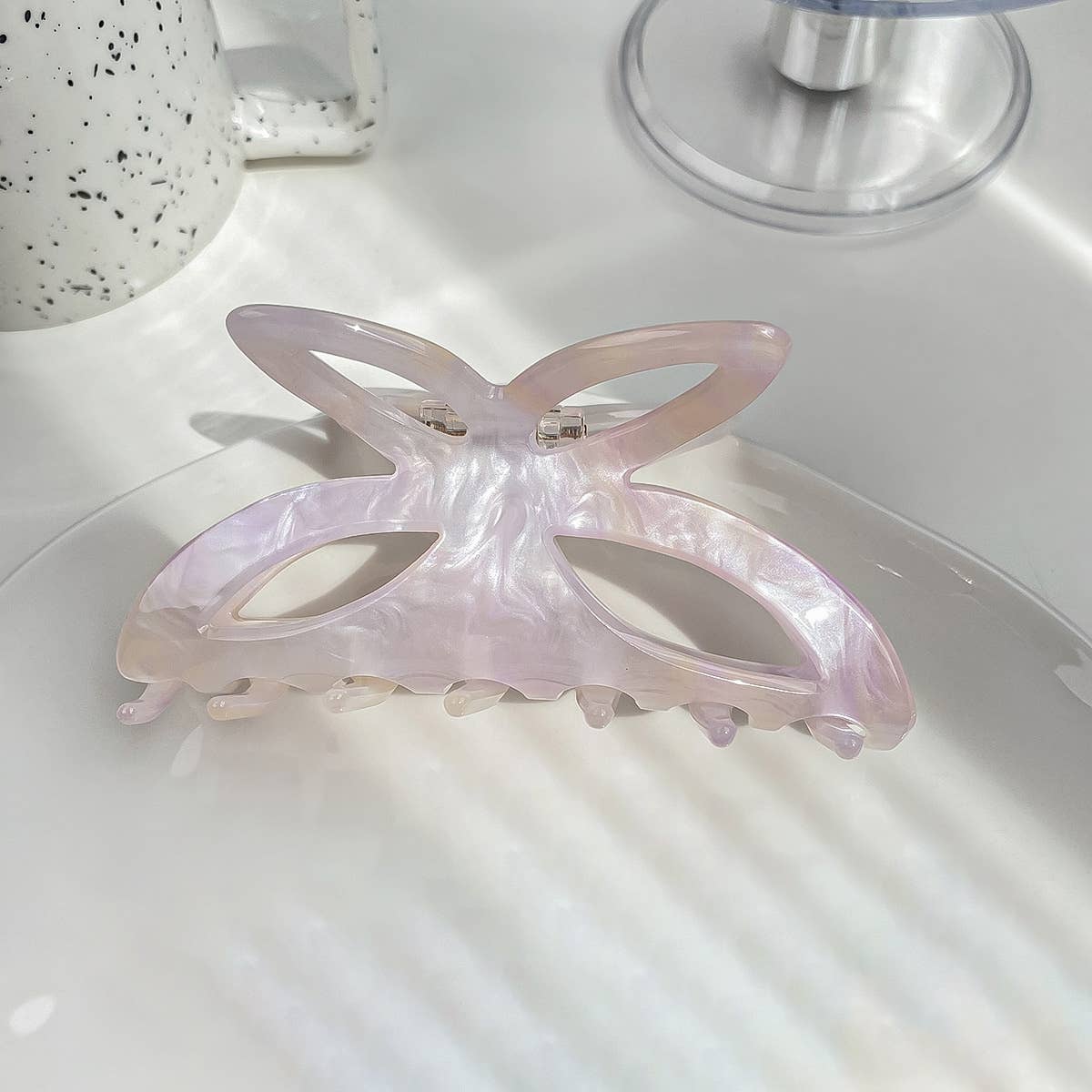 TEMPERAMENT BUTTERFLY SWEET HOLLOW HAIRPIN