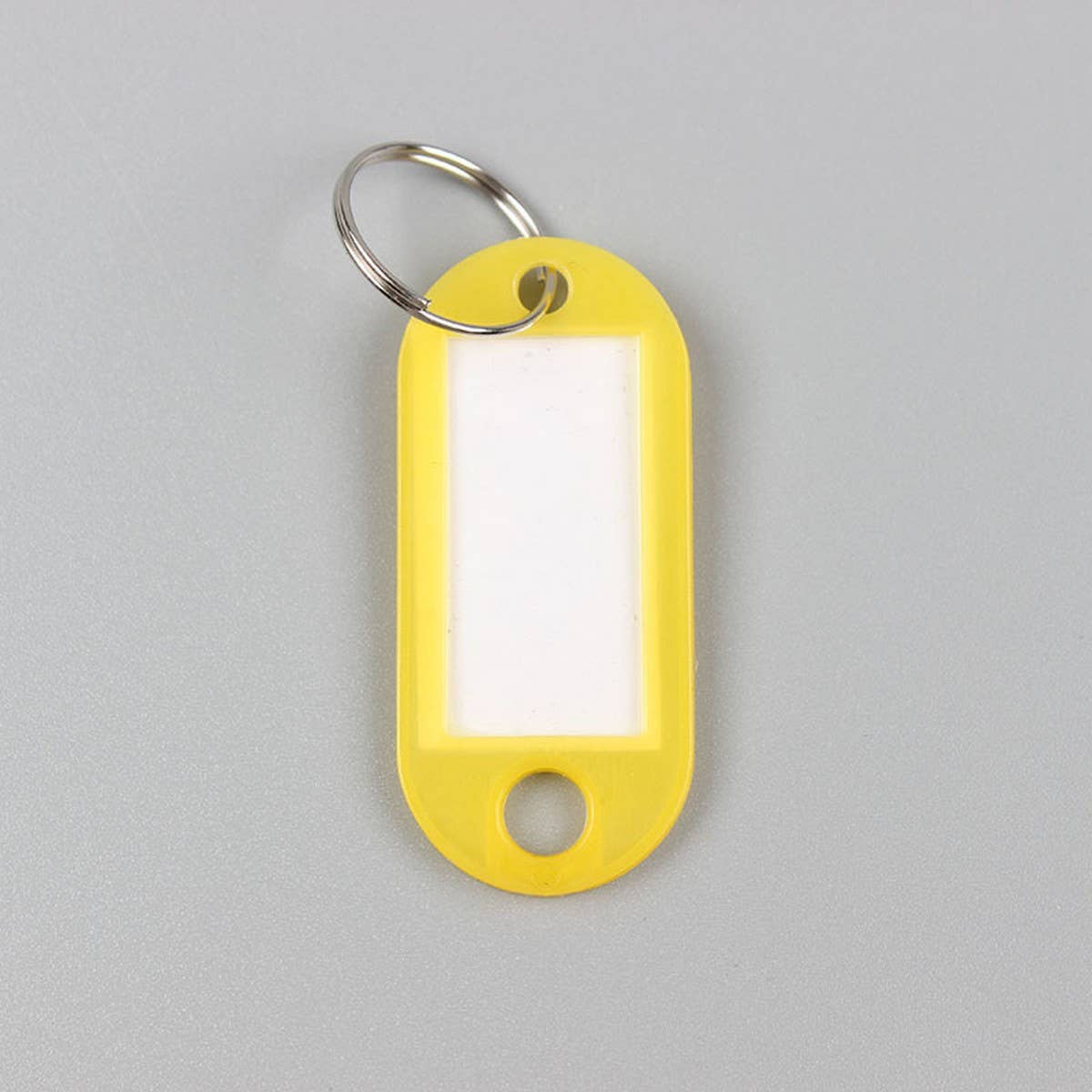 100 PACK COLORFUL STURDY PLASTIC KEYCHAIN CHARMS_CWMM2074