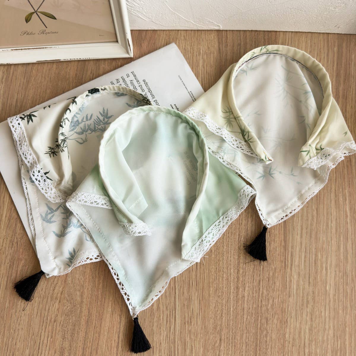 TRIANGLE HEADSCARF WITH INTEGRATED HEADBAND_CWAHA1360