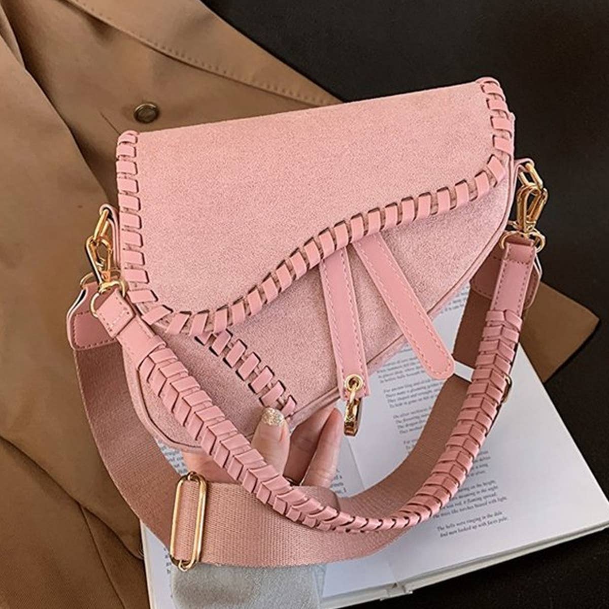 WOMEN FASHIONABLE SHOULDER UNDERARM BAG_CWAB1597