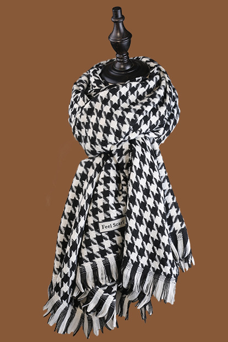 Winter Christmas Scarf for Women - Warm & Stylish