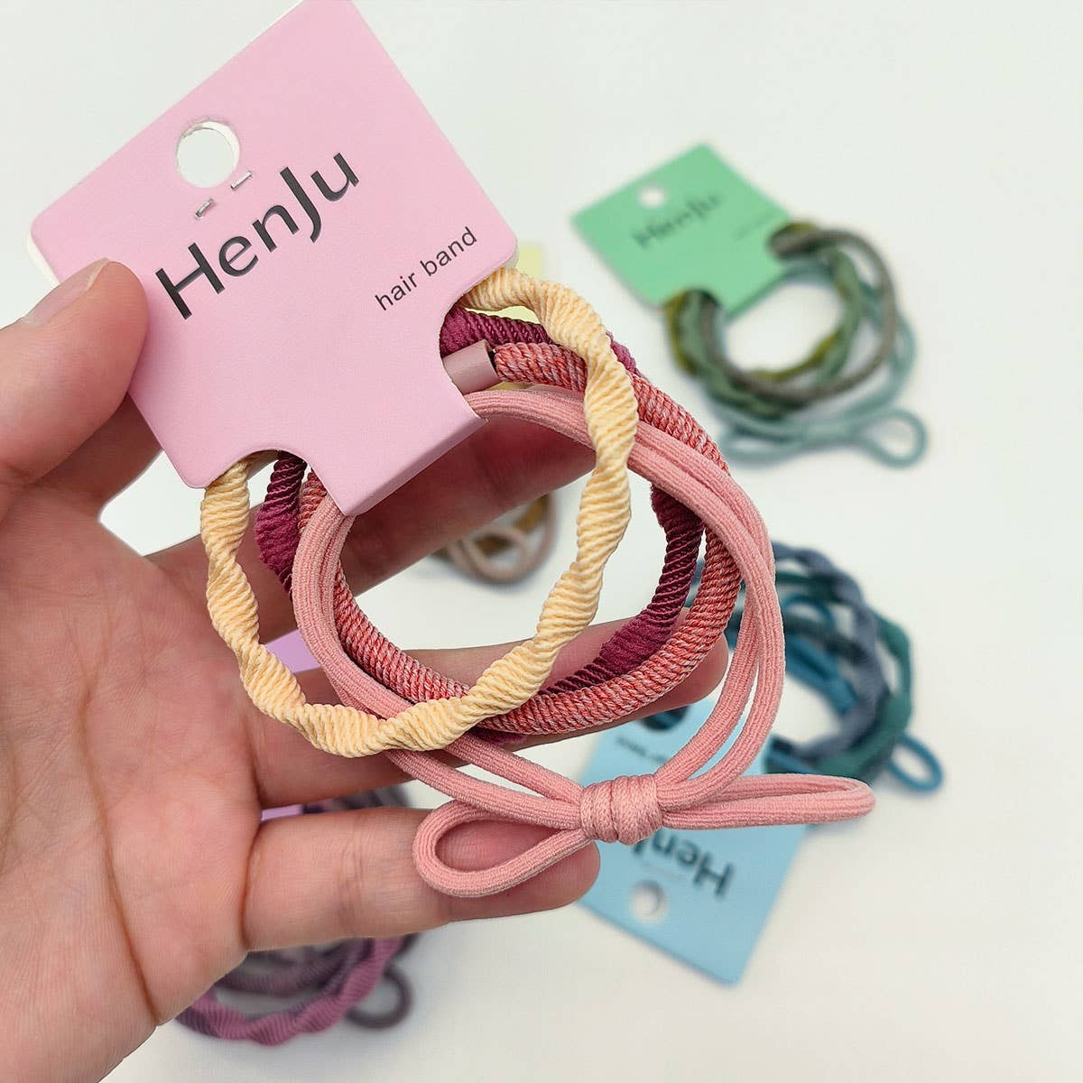 4 PIECES OF CANDY-COLORED SIMPLE HAIR TIES_CWAHA1130