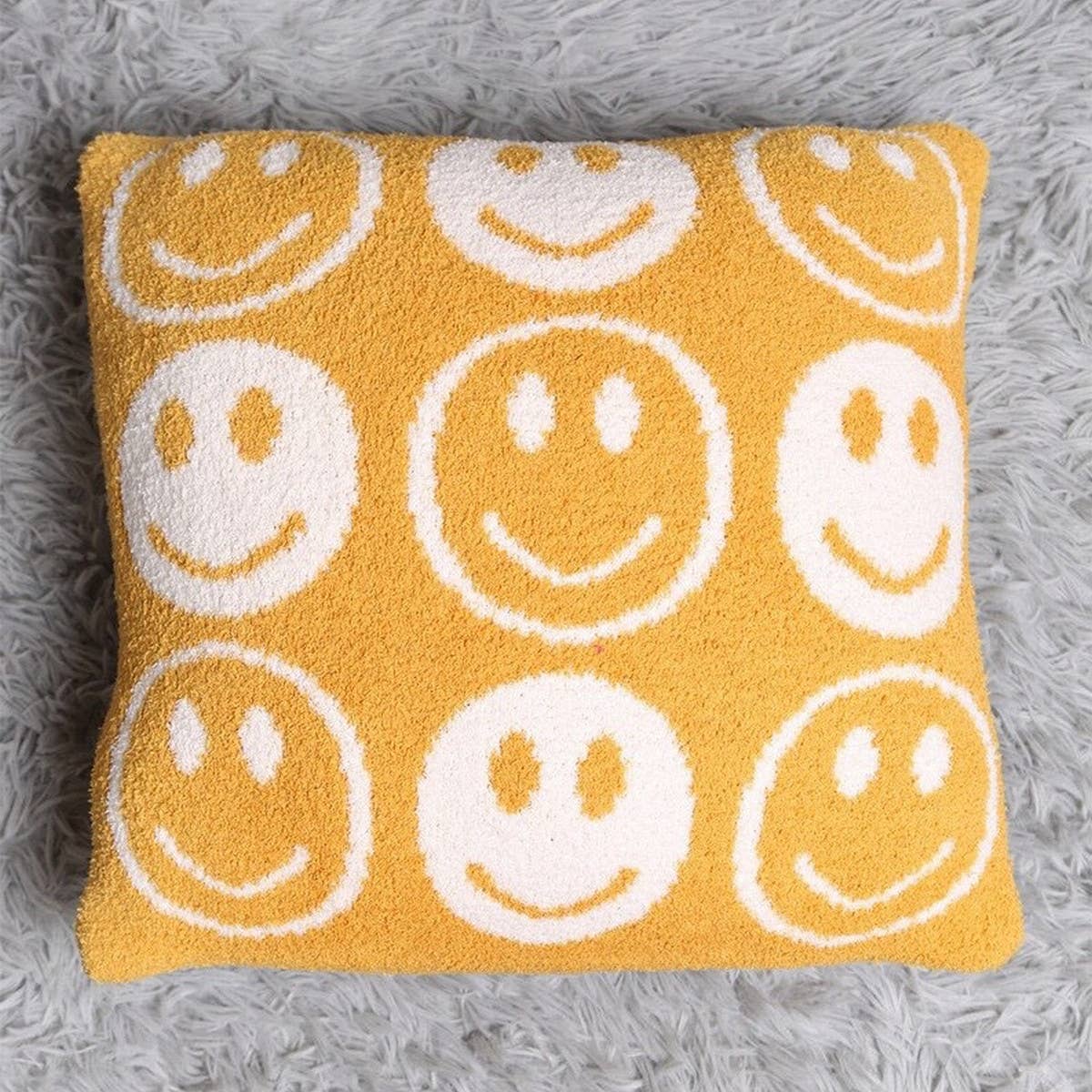 SMILEY FACE KNITTED JACQUARD PILLOW_CWMS0739