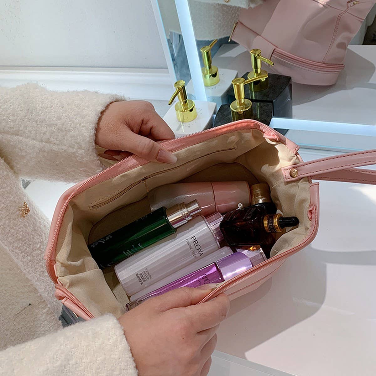 DOUBLE-LAYER LARGE-CAPACITY HIGH-END COSMETIC BAG_CWAB4479