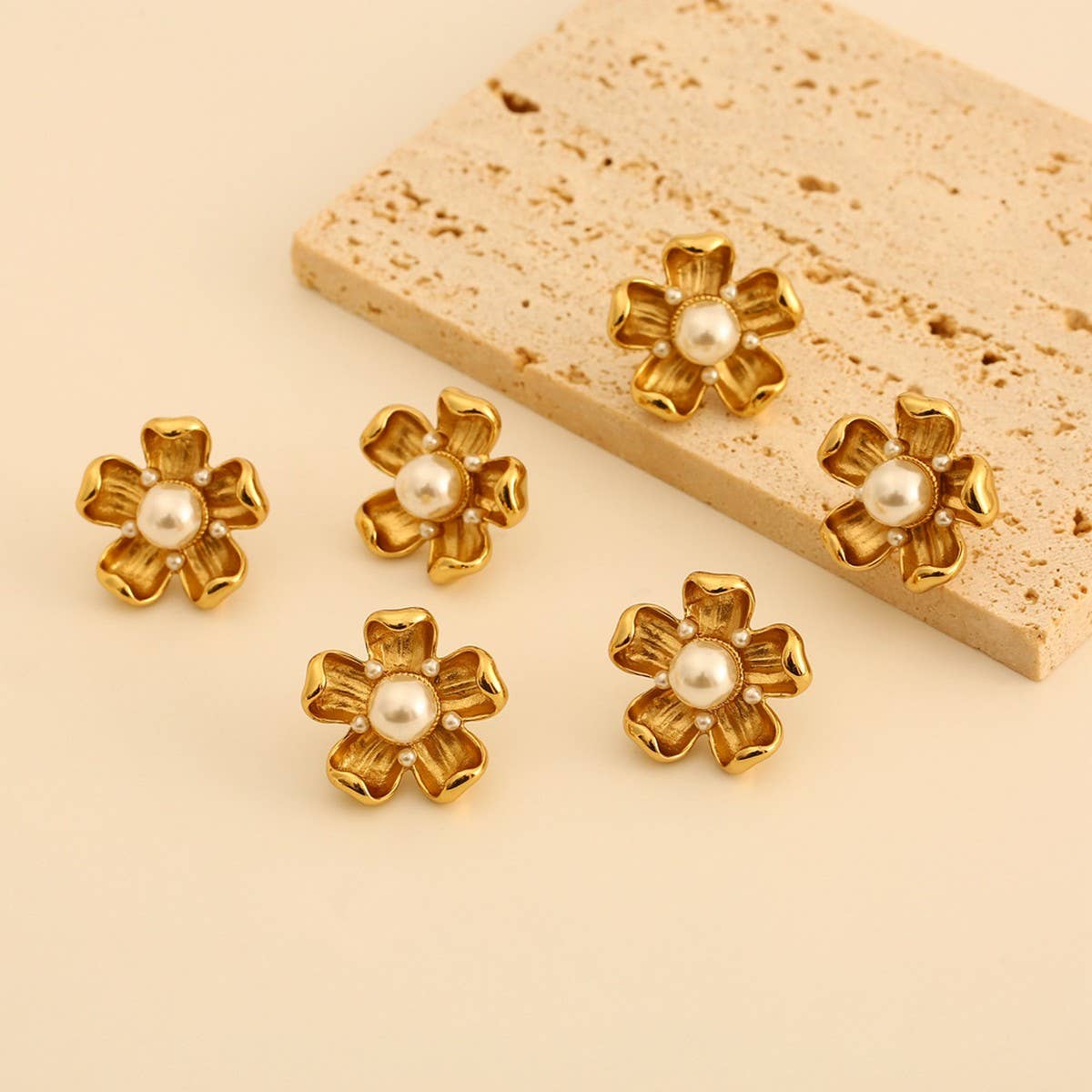 Vintage Style Pearl Titanium Steel Flower Earrings
