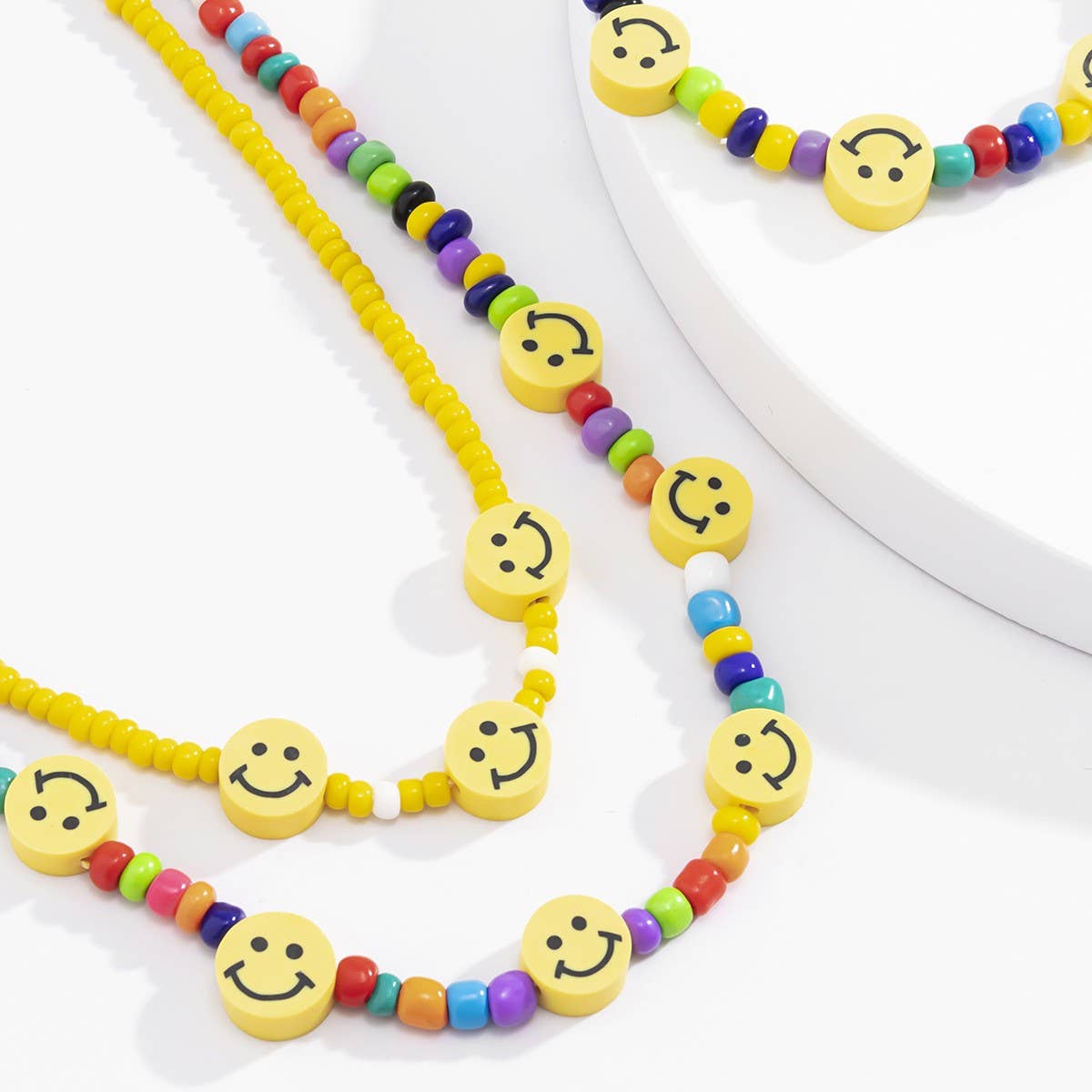 COLD GEOMETRIC COLOR SMILEY FACE NECKLACE