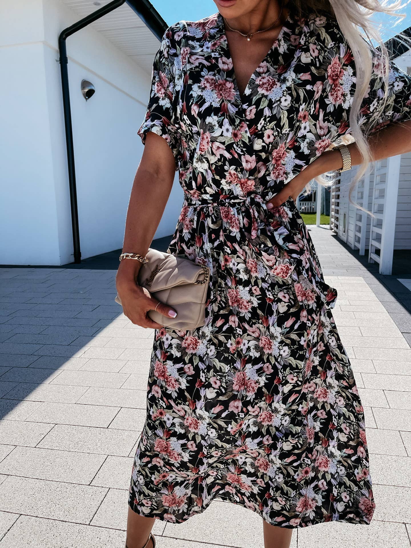 FLORAL FRESH SWEET V-NECK SHORT SLEEVE DRESS