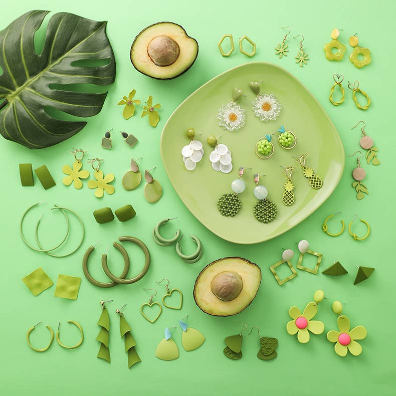 S925 Silver needle avocado colored stud earrings