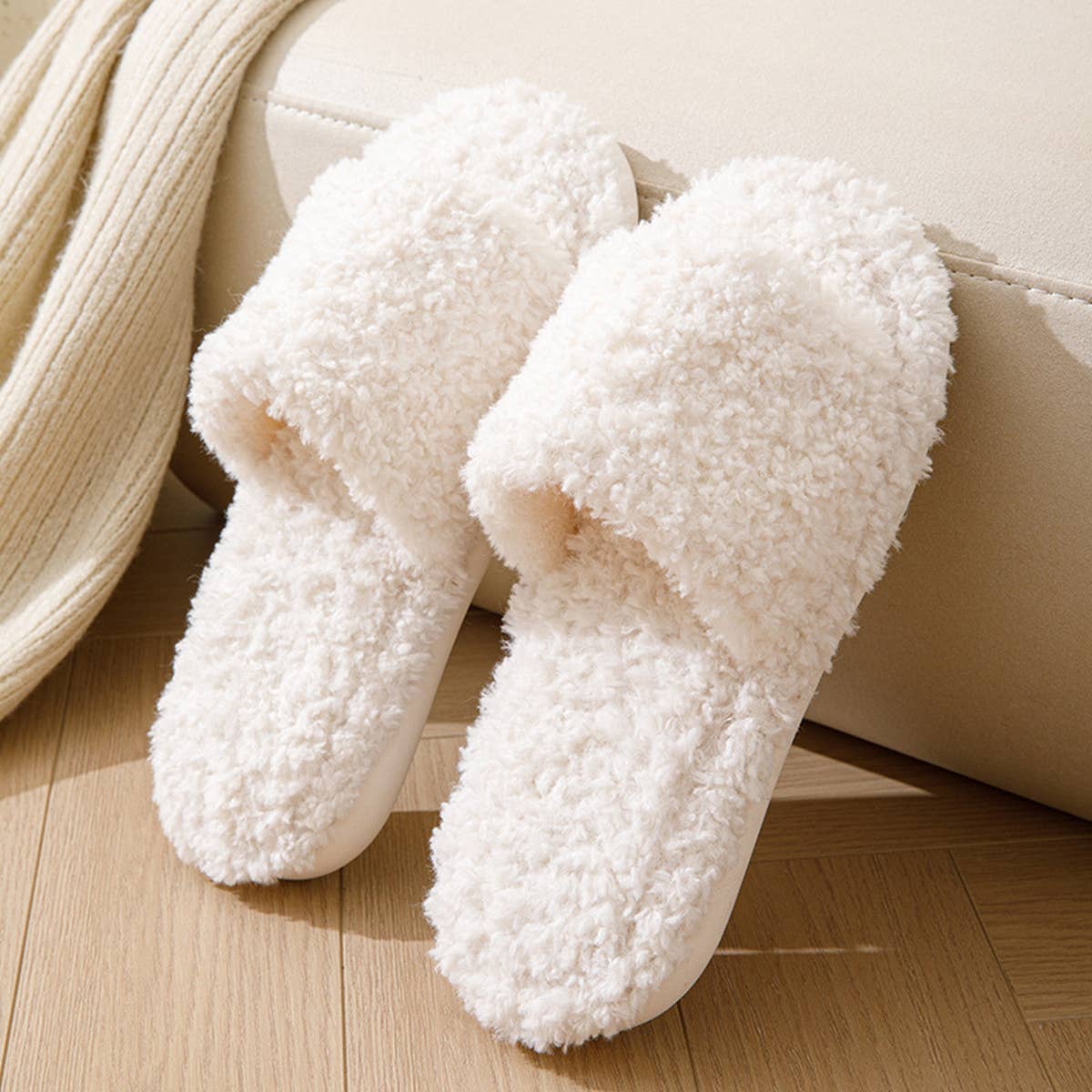 SIMPLE HOME CURLY OPEN PLUSH COTTON SLIPPERS_CWSHS0847