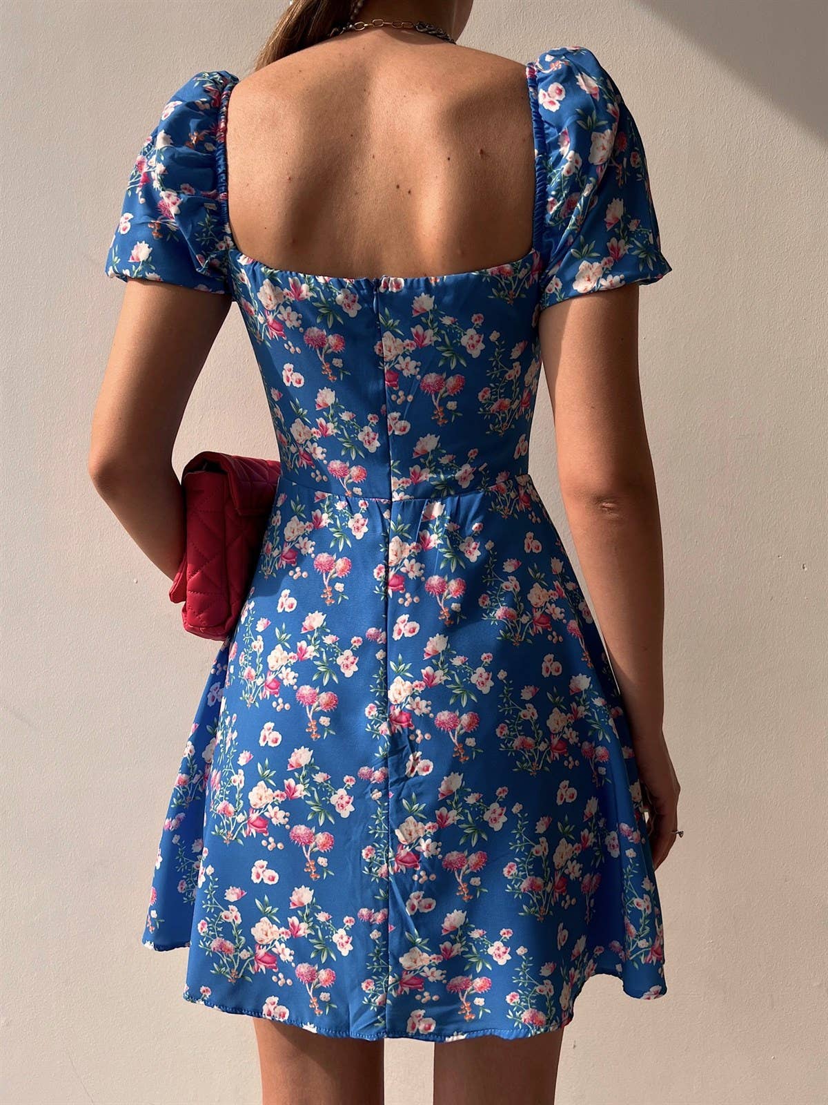 FLORAL V-NECK SPLIT DRESS WITH PUFFED SLEEVES