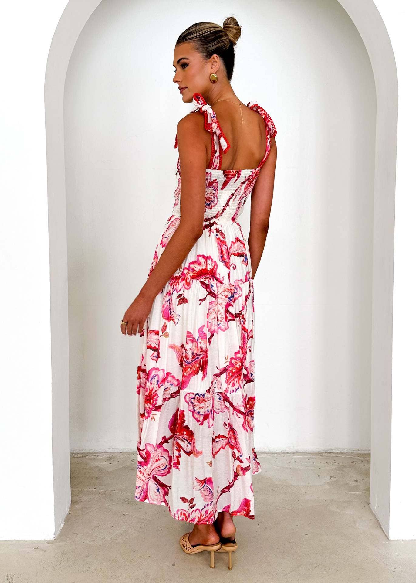 Floral print tie-back waist ruffled hem dress