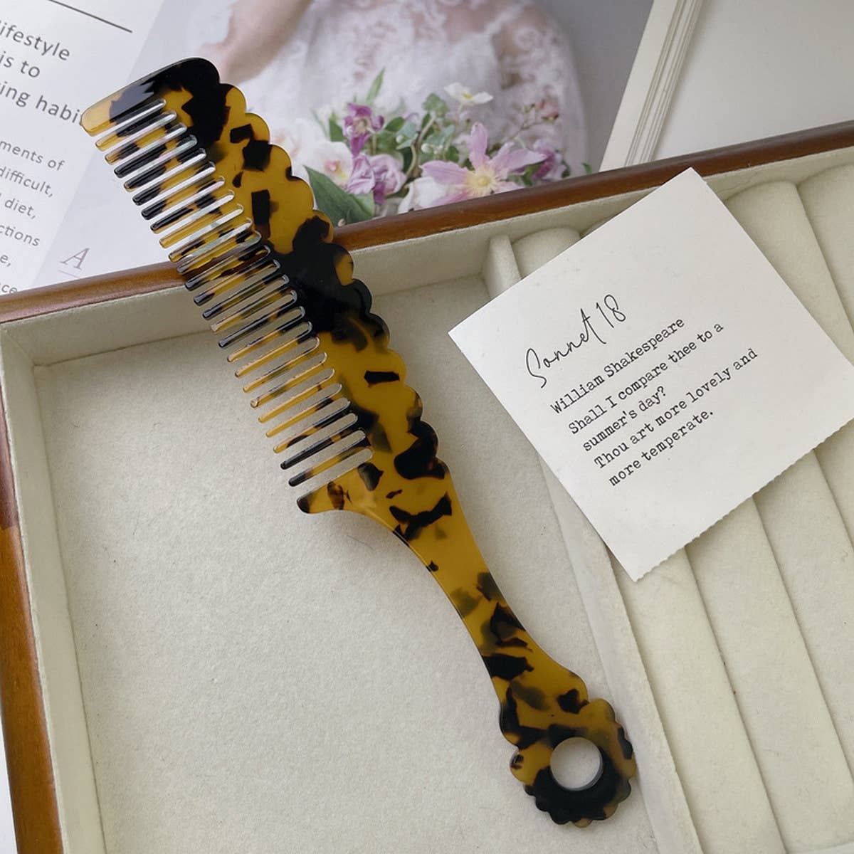 RETRO TORTOISESHELL COLOR HANDLE WAVY COMB