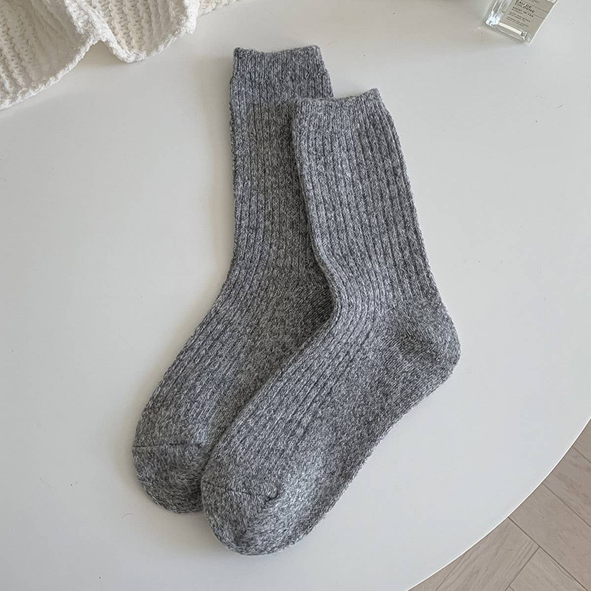 WARM AND CUTE POLKA DOT HOME SLEEPING SOCKS
