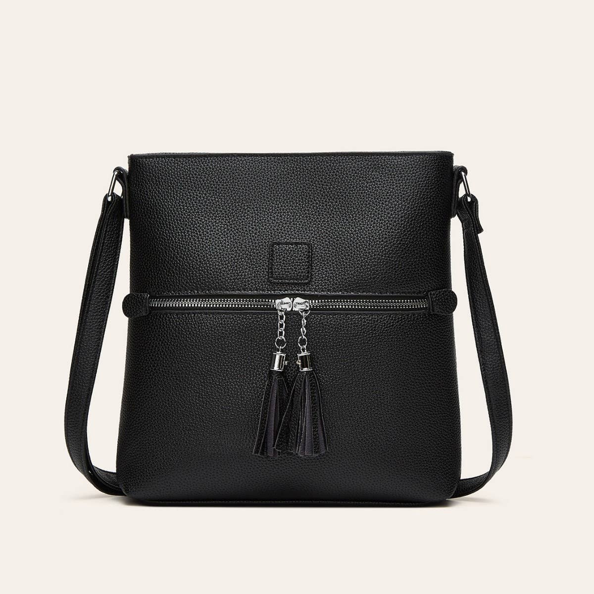 SIMPLE TASSEL LARGE CAPACITY SHOULDER BAG_CWAB2653