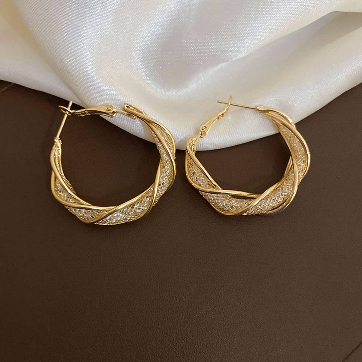 ROUND SMALL LUXURY FRENCH EARRINGS
