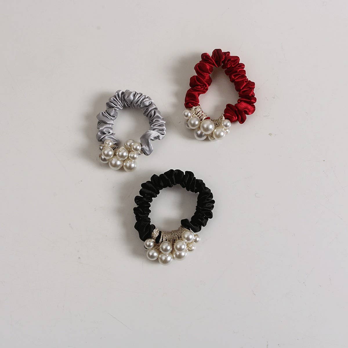 Elegant Pearl Scrunchie Simple Cute New Hair Tie