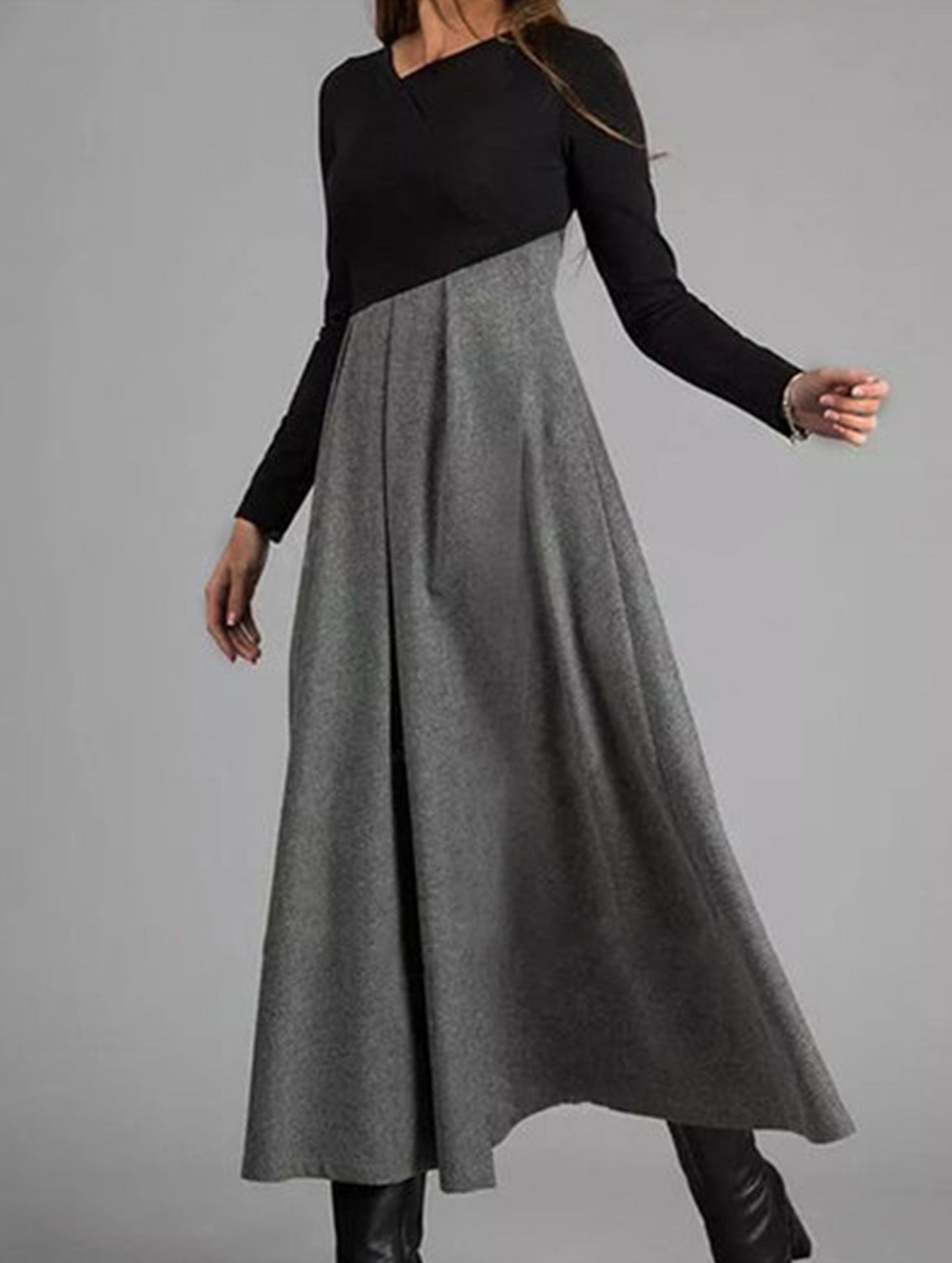 Contrast color V-neck long-sleeved dress