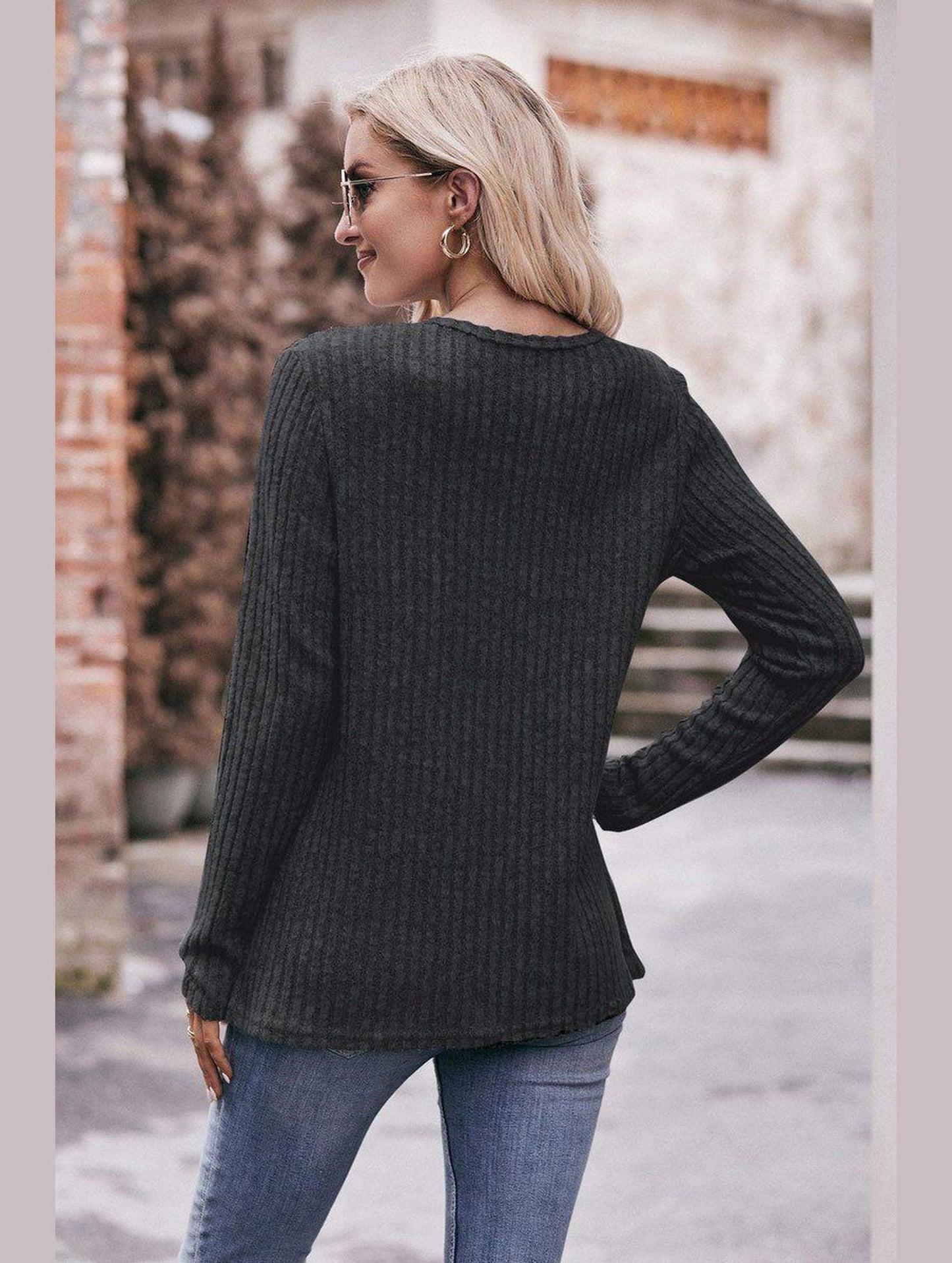 ROUND NECK BUTTON FITTING CORDUROY PULLOVER