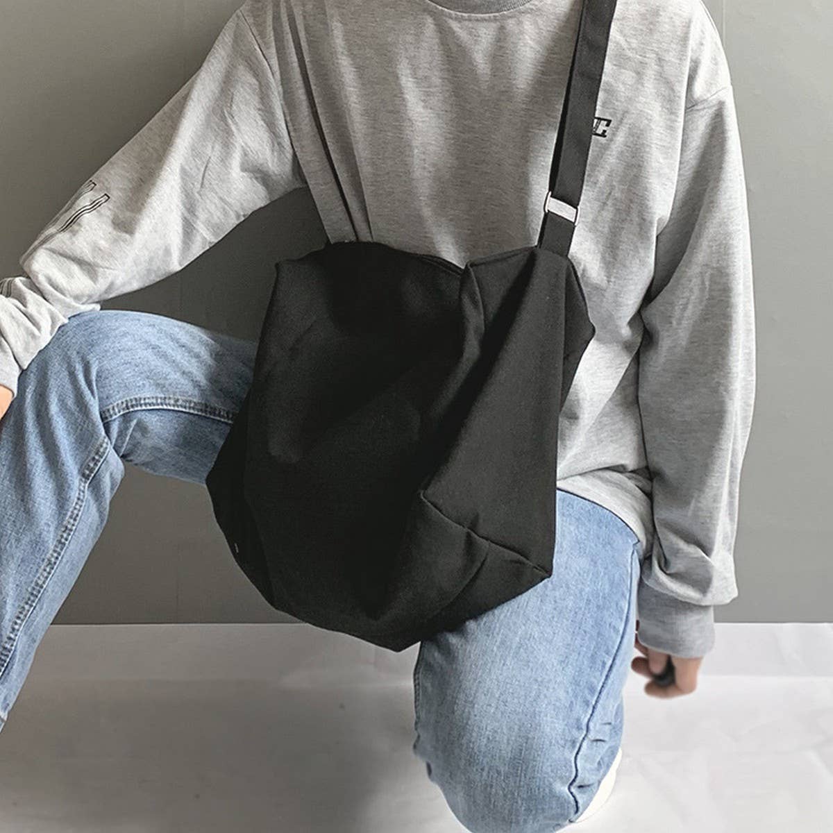 SOLID COLOR LARGE CAPACITY CROSSBODY BAG CANVAS BAG_CWAB2055