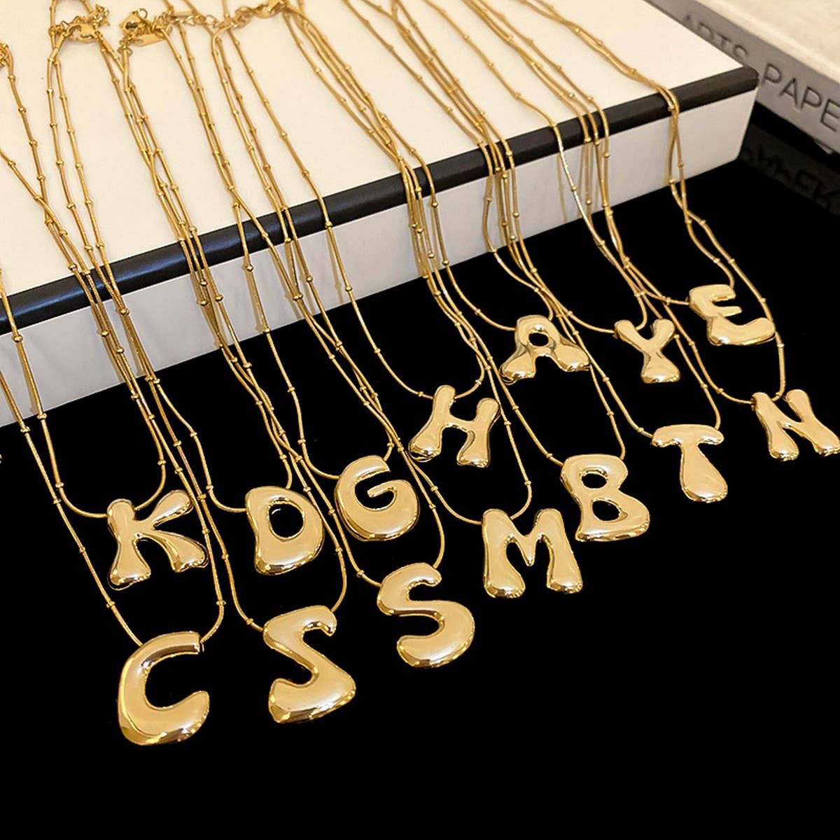 NEW LETTER PENDANT, NICHE TEMPERAMENT NECKLACE