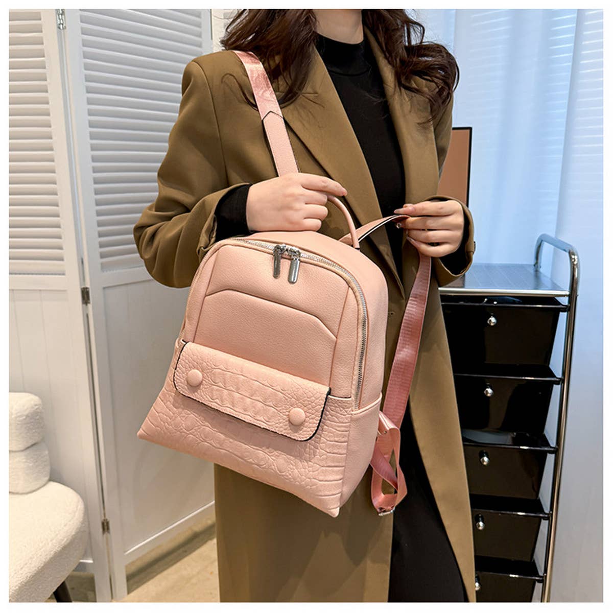 VERSATILE AND FASHIONABLE LARGE-CAPACITY BACKPACK_CWAB2896