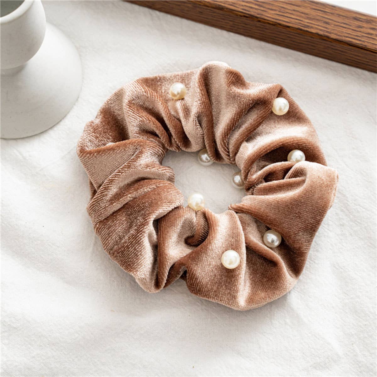 PEARL FUZZY HAIR SCRUNCHIES_CWAHA0382