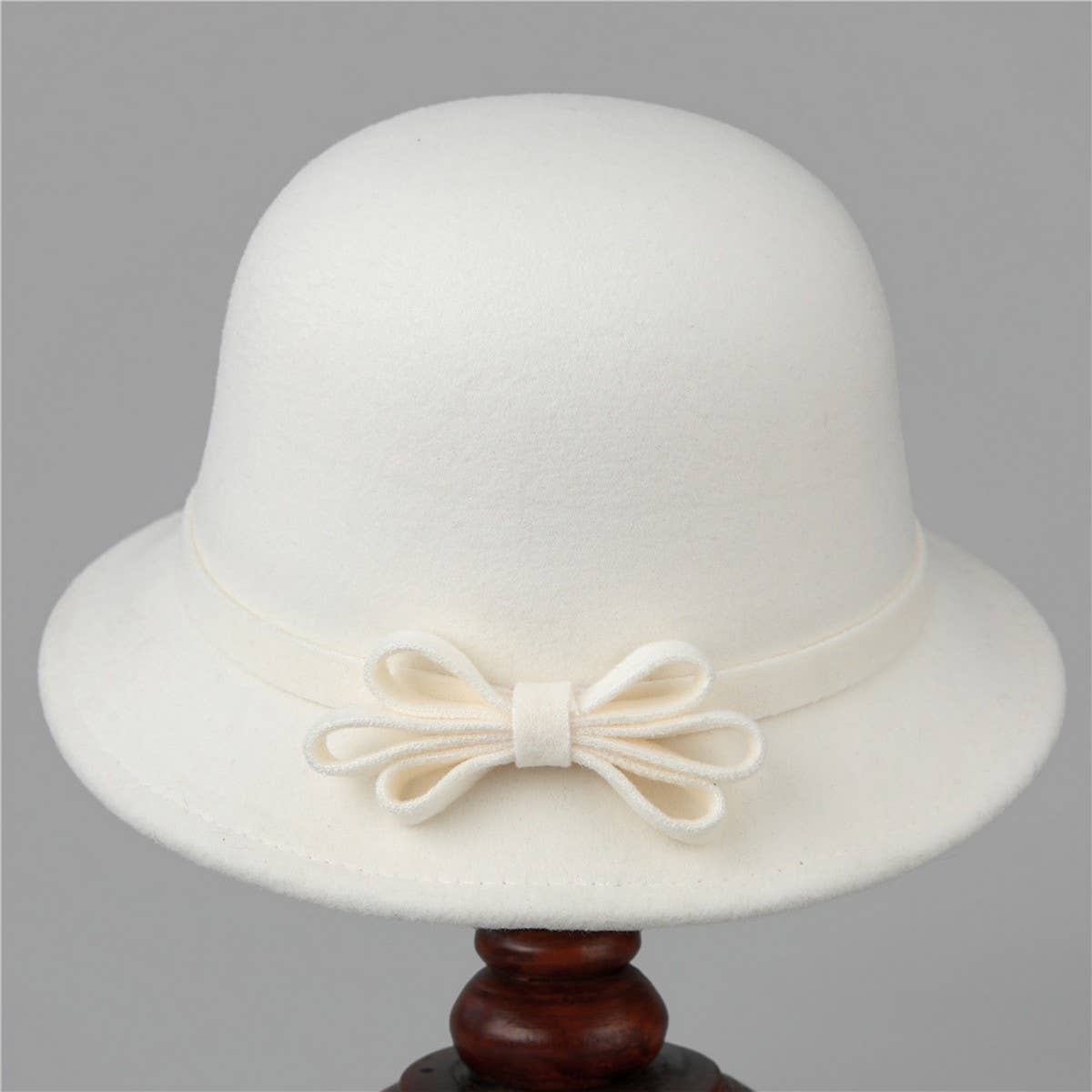 BLACK AND WHITE BOW DOME FISHERMAN_CWAH1800