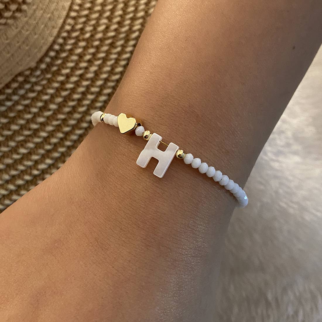 26-letter shell beaded bracelet