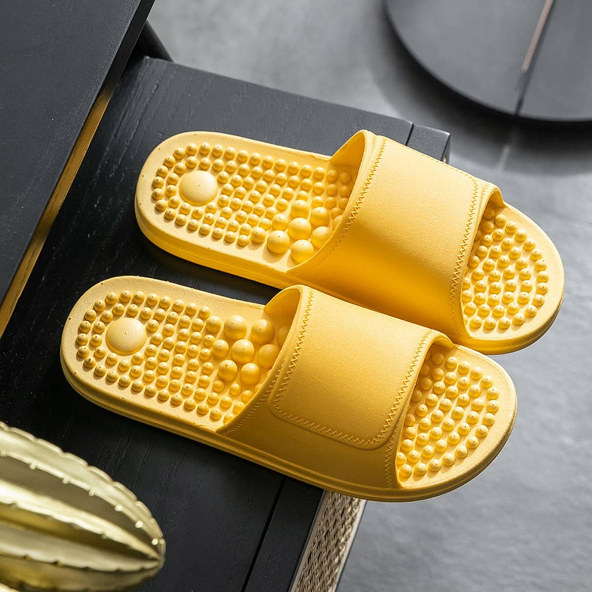 MASSAGE FOOT ACUPOINT NON-SLIP SANDALS