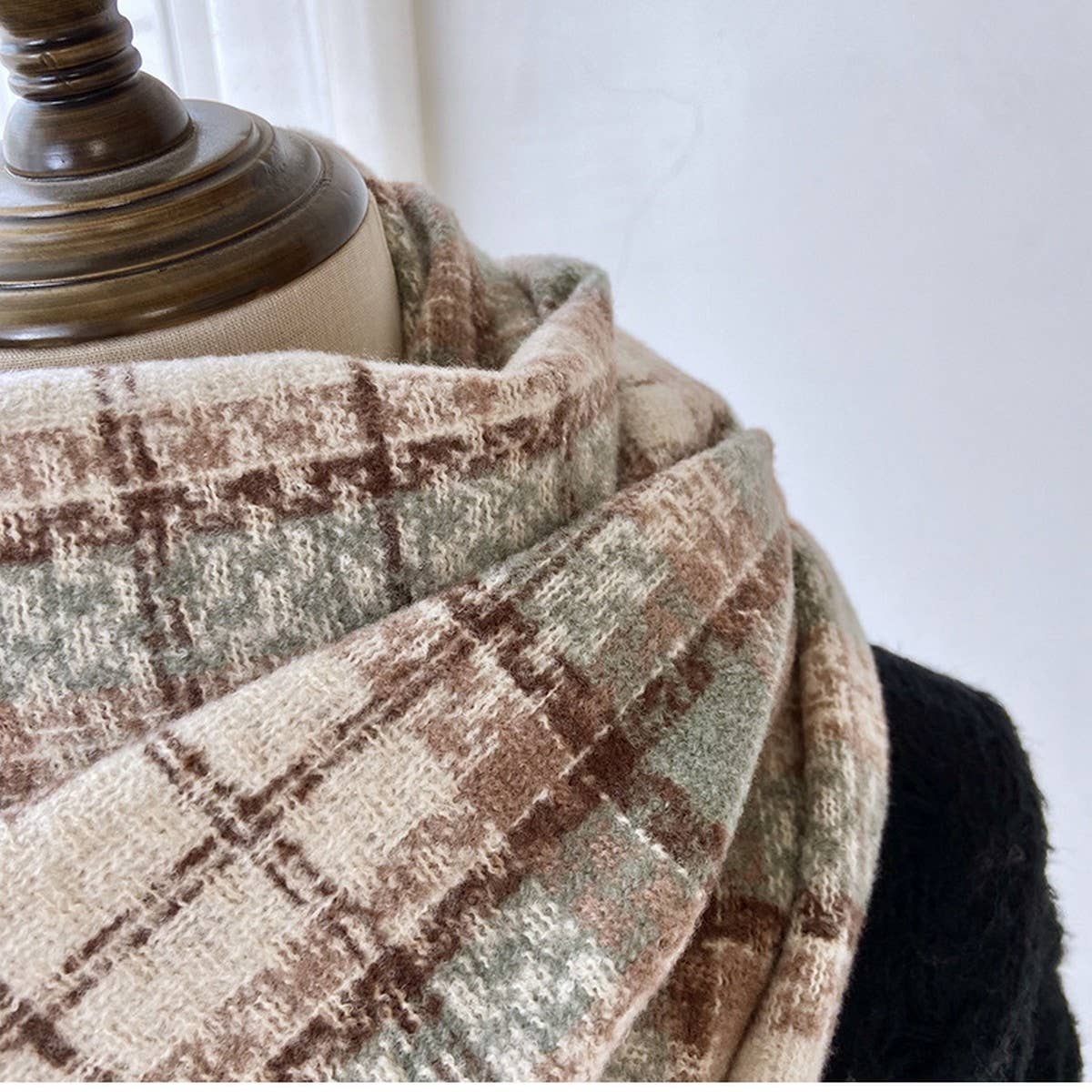 Plaid Tassel Scarf - Wrap for Students & Couples_CWASC1461