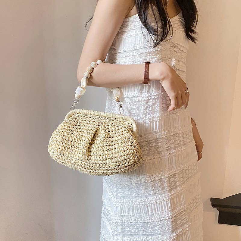 Trendy weaving of vacation beach bags