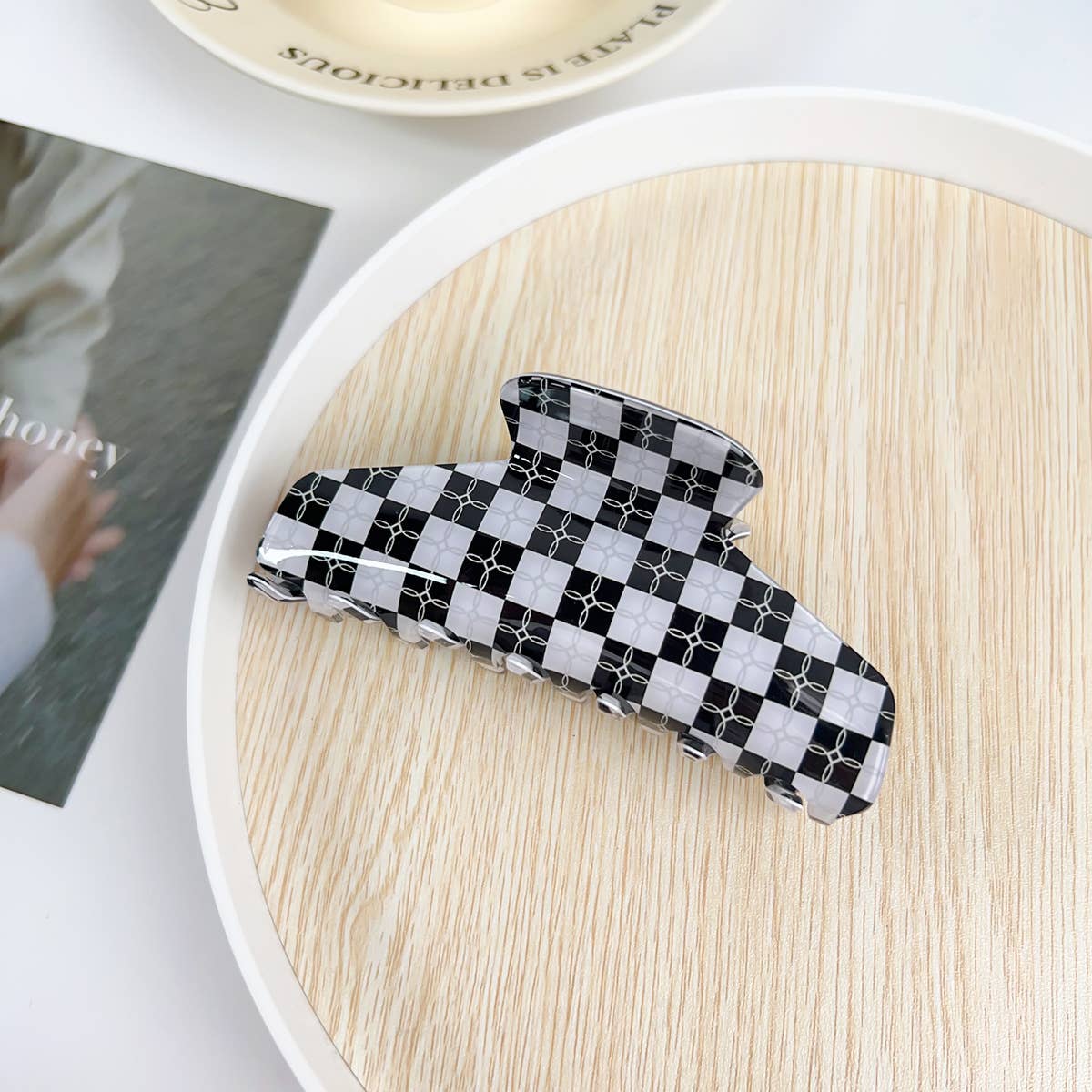 Tropical hollowed-out clipper floral hair clip