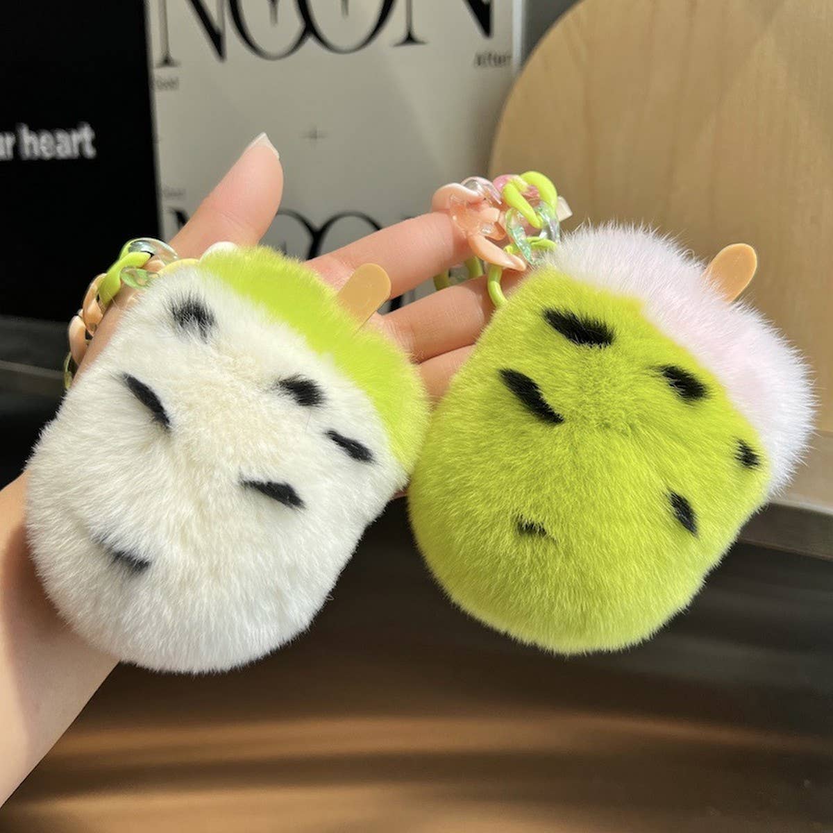 CUTE CREATIVE ICE CREAM CAR KEYCHAIN PENDANT