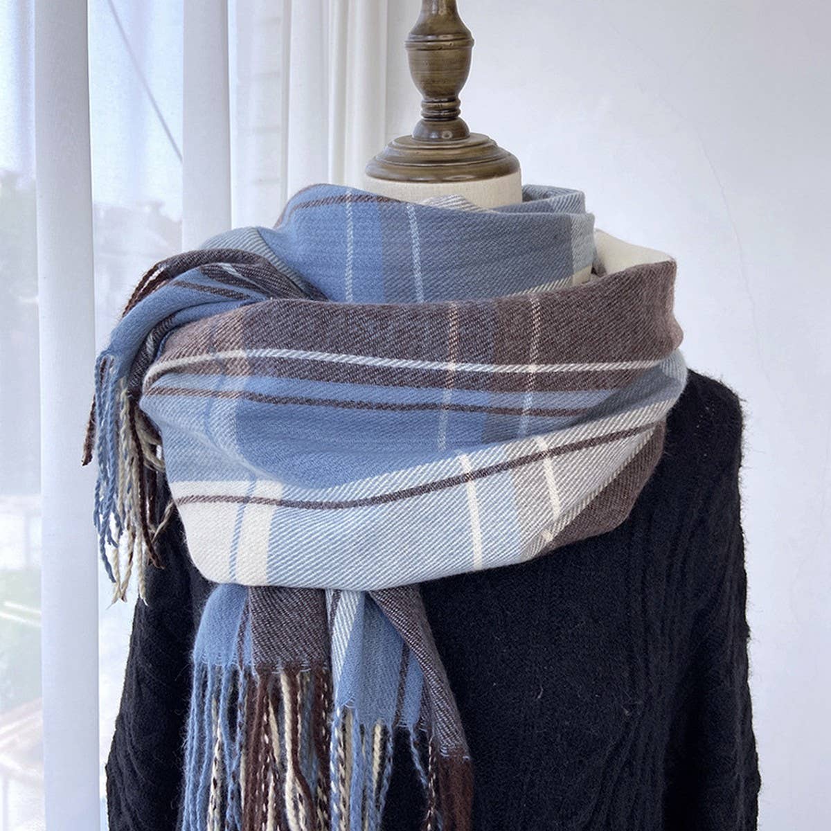 Plaid Tassel Scarf for Women - Retro Winter Warmth_CWASC1454