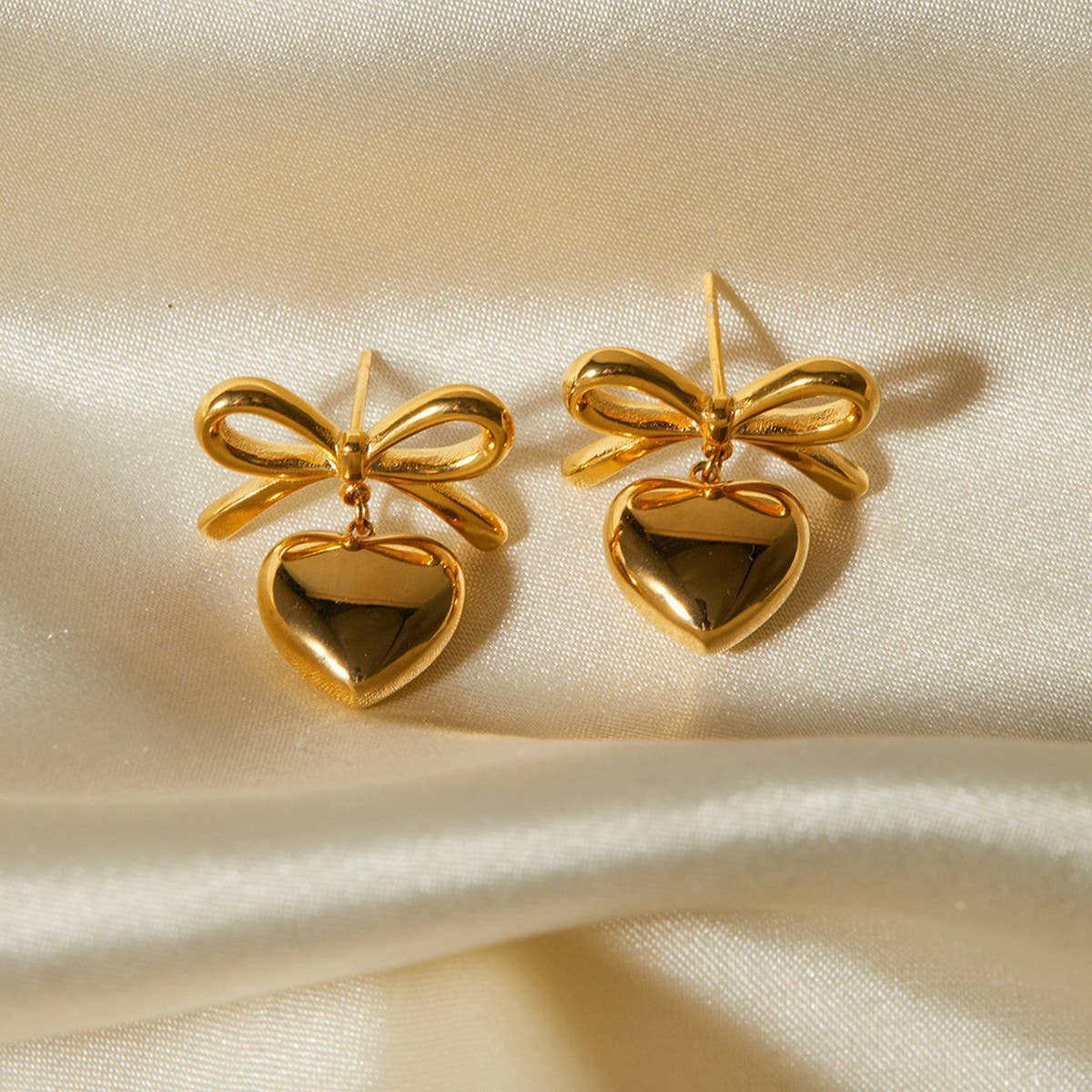 WOMEN'S STAINLESS STEEL HEART PENDANT EARRINGS