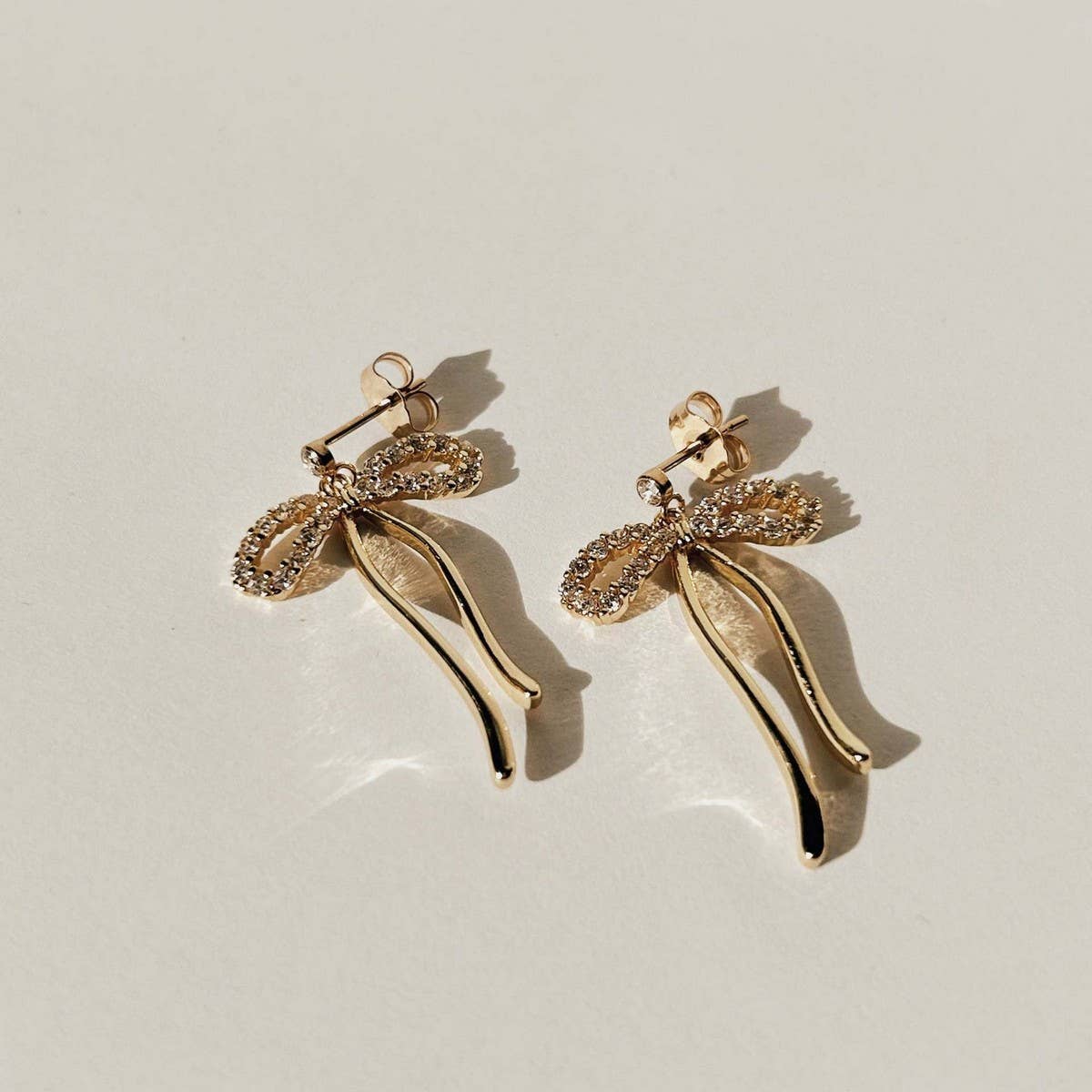 Pearl Bow Tie Stud Earrings Versatile Earrings_CWAJE5078