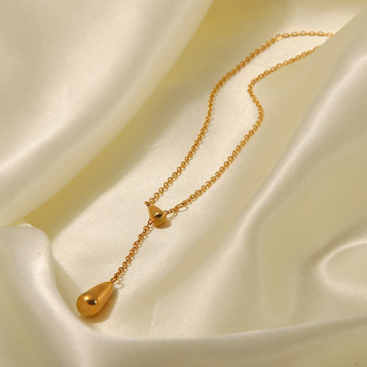 LADIES FASHION WATER DROP PENDANT NECKLACE_CWAJE1434