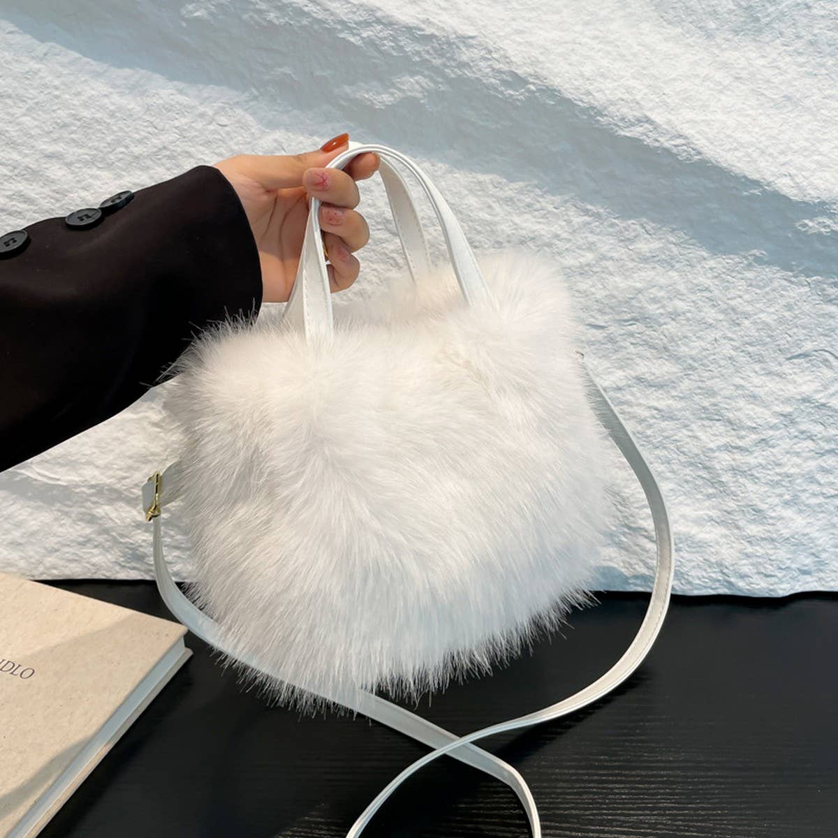 Fluffy Fox Handbag Women Fashion Crossbody_CUAB00560