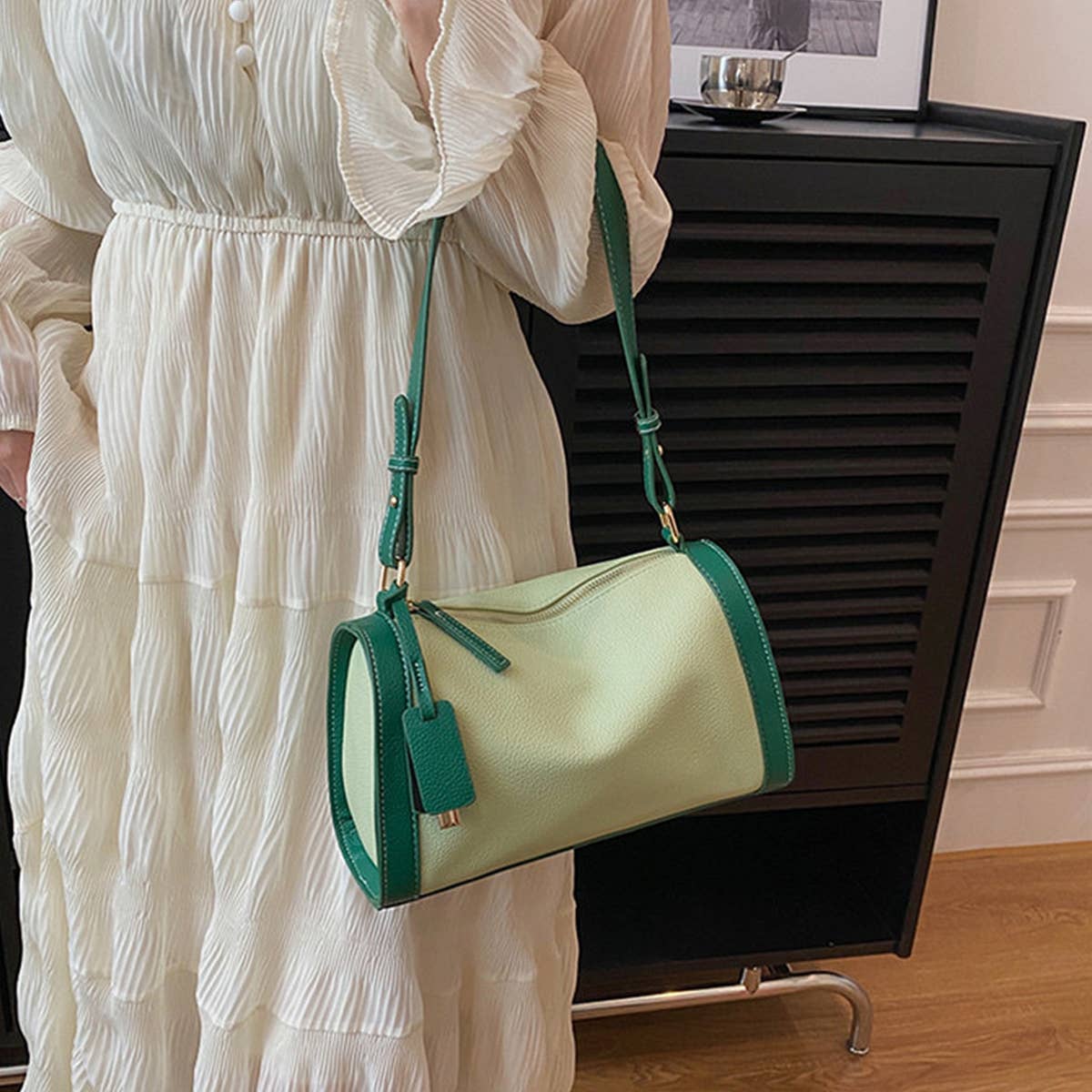 WOMEN CONTRAST ARMPIT SHOULDER BAG_CWAB1587