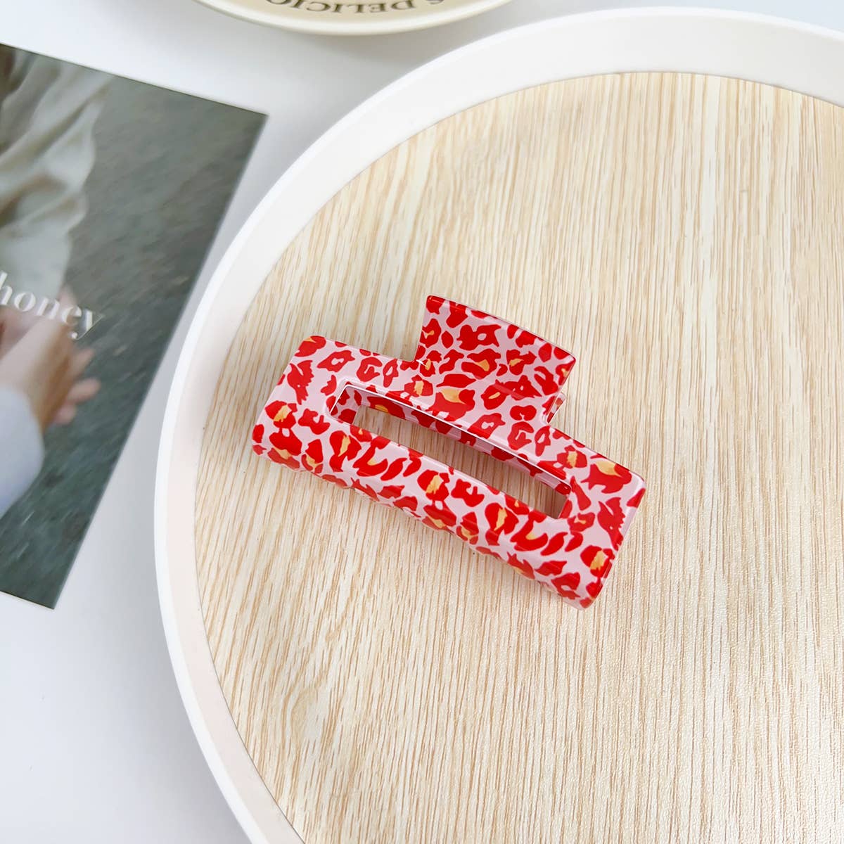 Tropical hollowed-out clipper floral hair clip