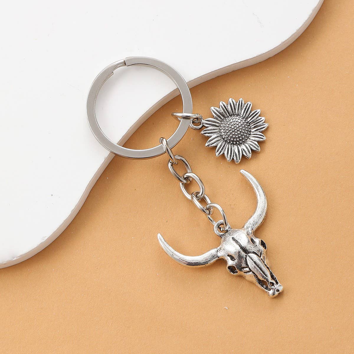 ALLOY OX HEAD KEYCHAIN PENDANT_CWMM0581