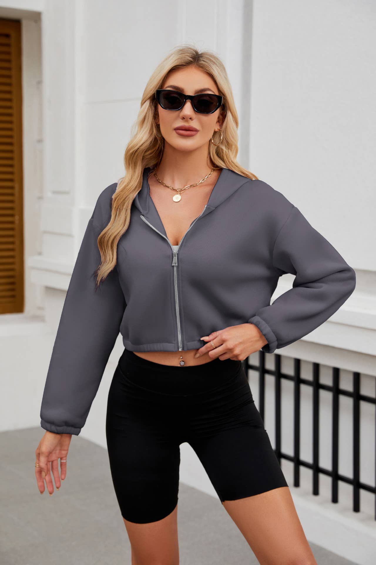 ZIPPER HOODED SOLID SHORT LONG-SLEEVED HOODIE