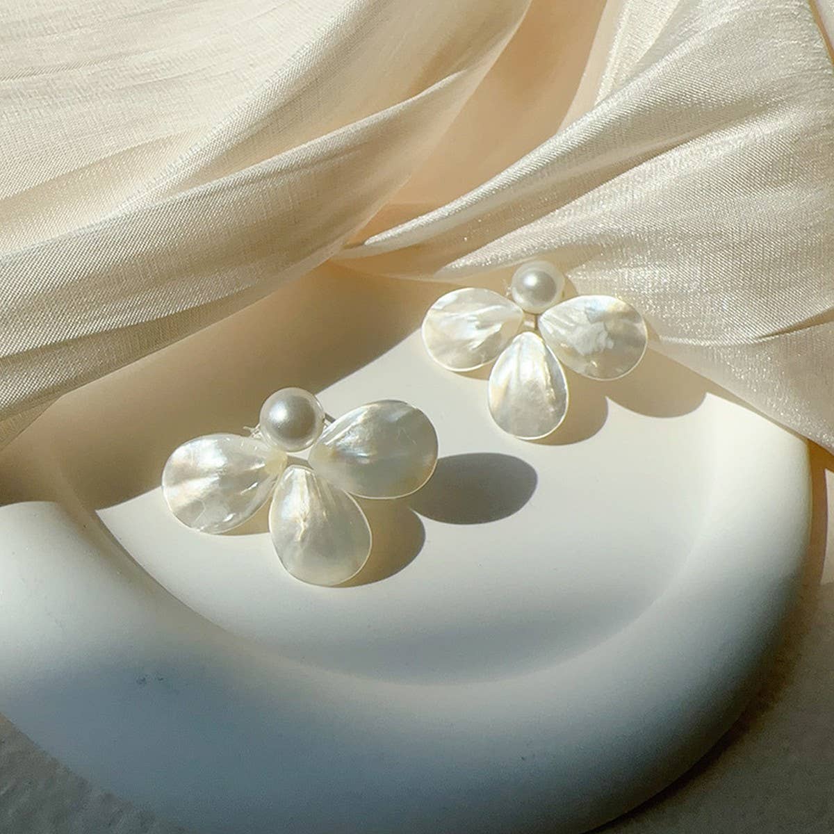 SIMPLE CLOVER URBAN COOL EARRINGS_CWAJE1709