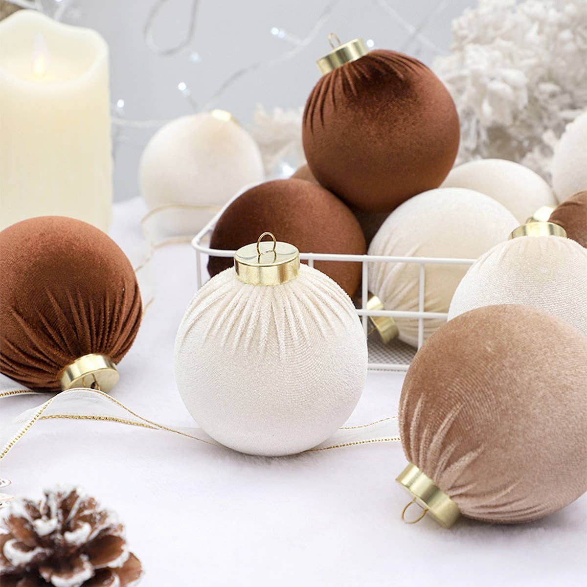 INS Velvet Wrapped Christmas Ball Gift Set_CWMM9866