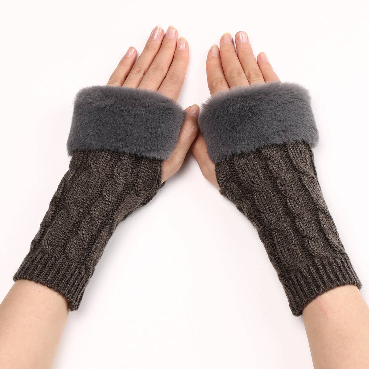 DIAMOND-SHAPED TWISTED GLOVES_CWAG0104